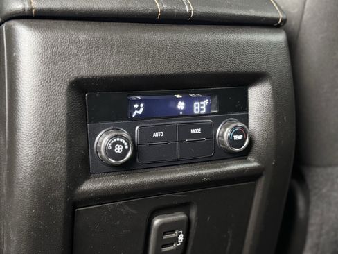 Used 2019 Chevrolet Traverse LT image 31