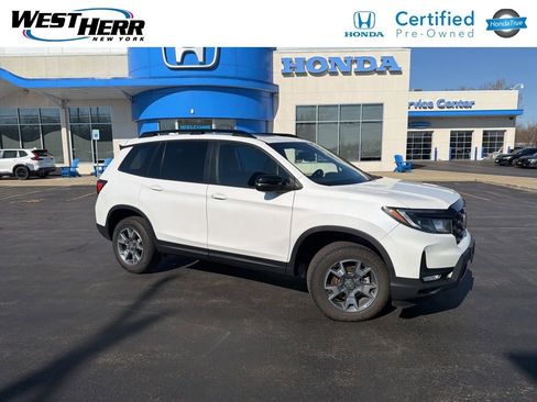 Certified 2023 Honda Passport TrailSport image 1