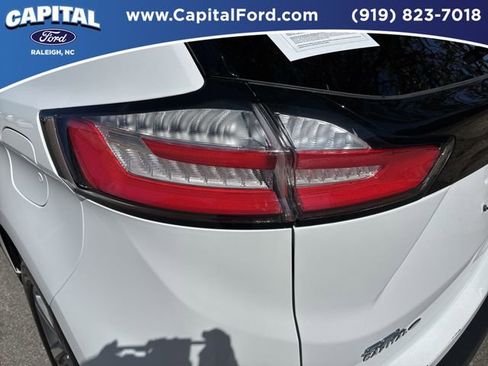 Used 2022 Ford Edge SEL w/ Convenience Package image 15