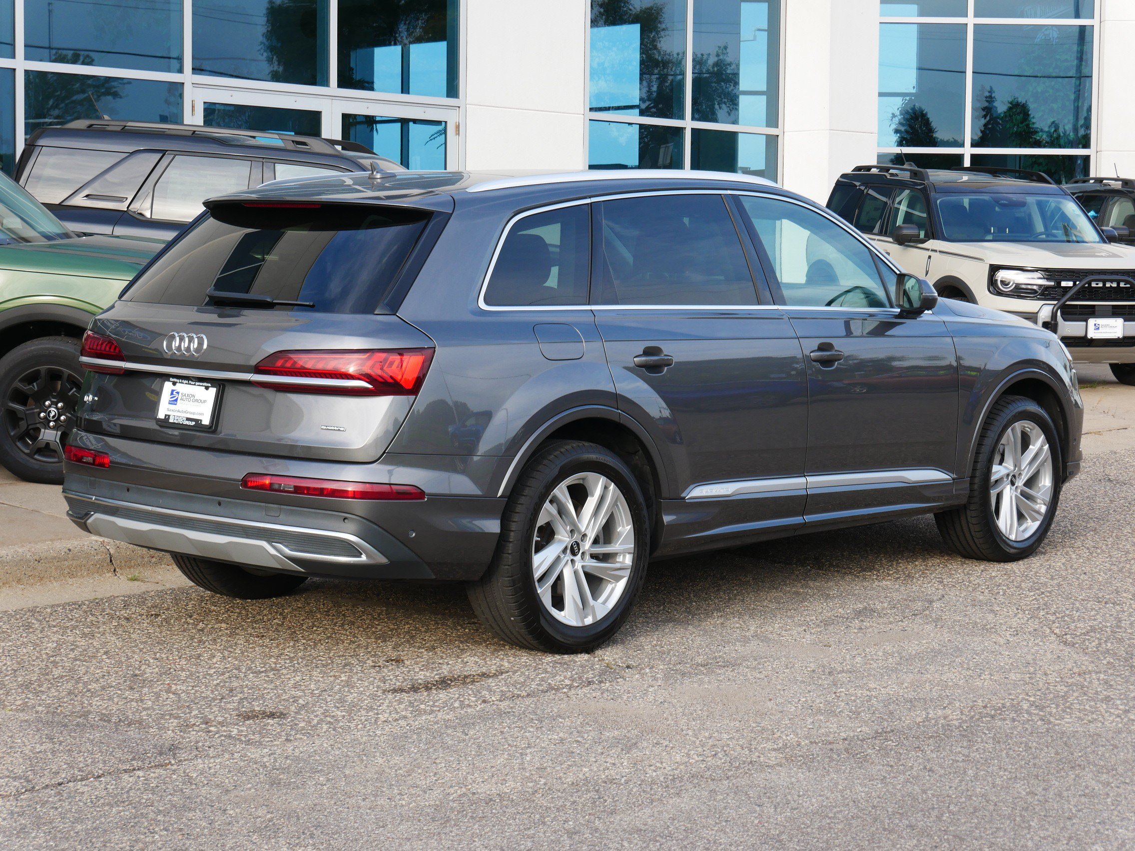 Used 2022 Audi Q7 3.0T Premium Plus AWD/4WD image 3