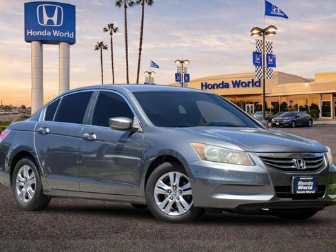 Used 2012 Honda Accord SE image 2