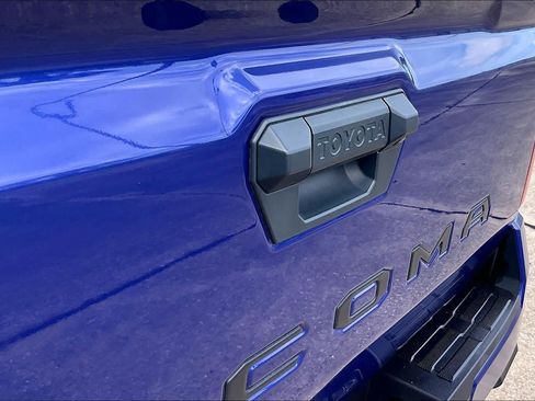 Used 2025 Toyota Tacoma TRD Sport RWD image 31