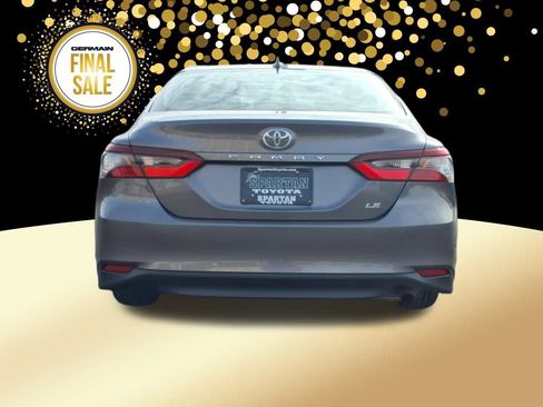 Used 2023 Toyota Camry LE image 7