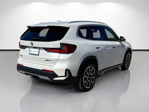 New 2026 BMW X1 xDrive28i w/ Convenience Package AWD/4WD image 3