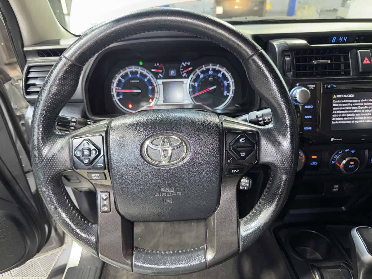 Used 2018 Toyota 4Runner TRD Off-Road AWD/4WD image 14