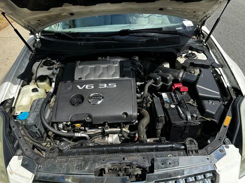 Used 2004 Nissan Maxima 3.5 SL w/ Driver Preferred Pkg image 36