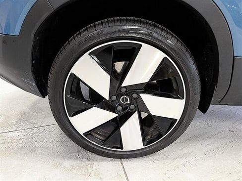 Used 2023 Volvo C40 P8 Recharge Ultimate AWD/4WD image 13