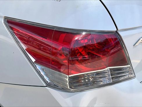 Used 2010 Honda Accord EX-L image 28