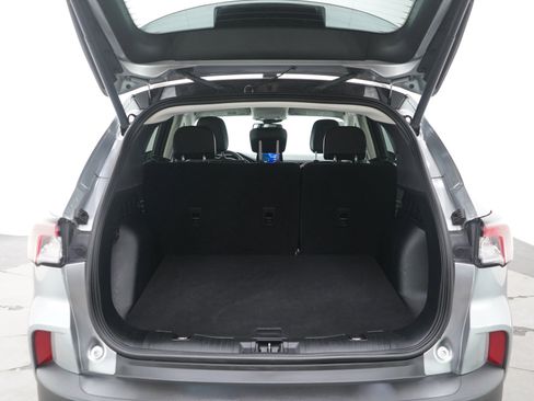 Used 2022 Ford Escape Titanium image 15