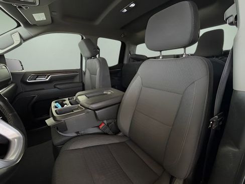 Used 2023 GMC Sierra 1500 SLE image 25