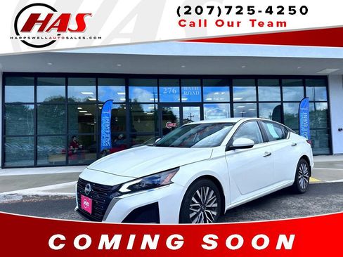 Used 2023 Nissan Altima 2.5 SV FWD image 1