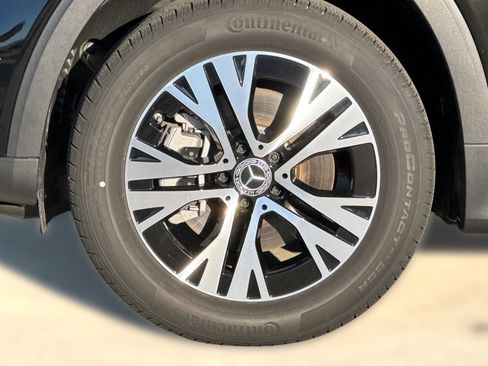 New 2025 Mercedes-Benz GLB 250 250 image 12