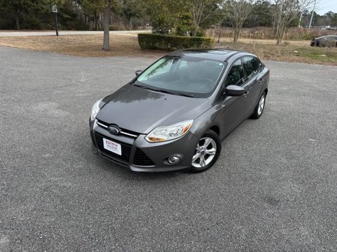 Used 2012 Ford Focus SE image 30