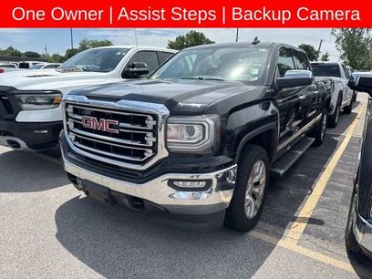 Used 2017 GMC Sierra 1500 SLT w/ SLT Premium Package