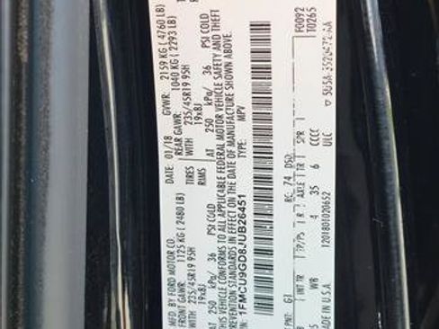 Used 2018 Ford Escape SE w/ SE Sport Appearance Package AWD/4WD image 24