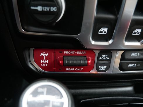 Used 2022 Jeep Wrangler Rubicon w/ Steel Bumper Group image 30