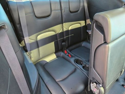 Used 2021 Tesla Model Y Long Range image 19