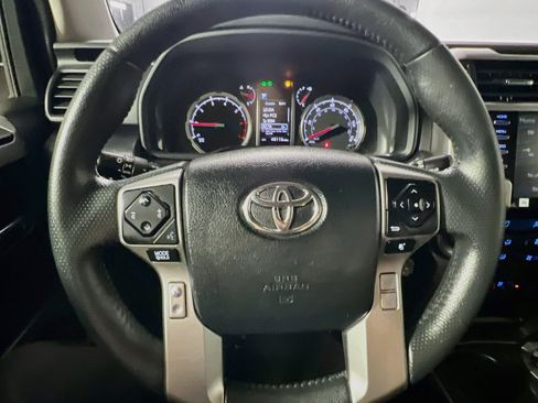 Used 2022 Toyota 4Runner Limited AWD/4WD image 18