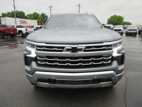 Used 2023 Chevrolet Silverado 1500 LTZ AWD/4WD image 13