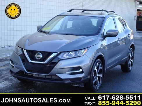 Used 2021 Nissan Rogue Sport SL image 1