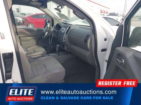 Used 2018 Nissan Frontier S image 9