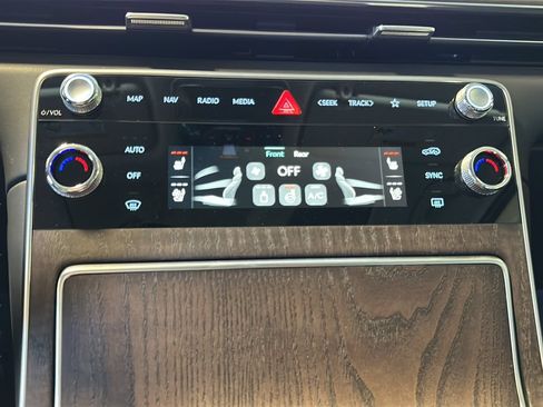 New 2026 Genesis GV80 2.5T Advanced AWD/4WD image 30