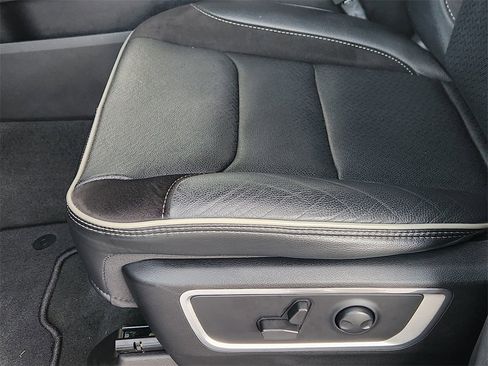 Used 2022 RAM 1500 Laramie w/ Laramie Southwest Edition image 25