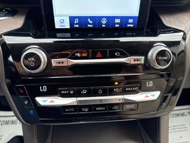 Used 2021 Ford Explorer Platinum w/ Equipment Group 601A AWD/4WD image 19