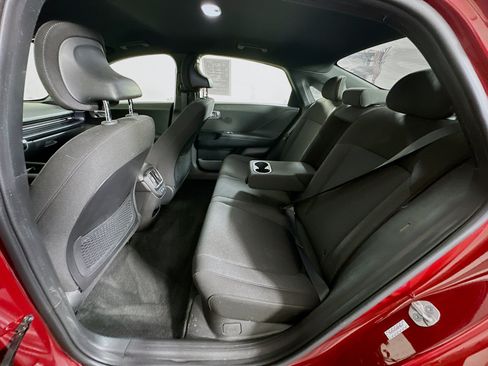 Used 2024 Hyundai Ioniq 6 SE RWD image 27