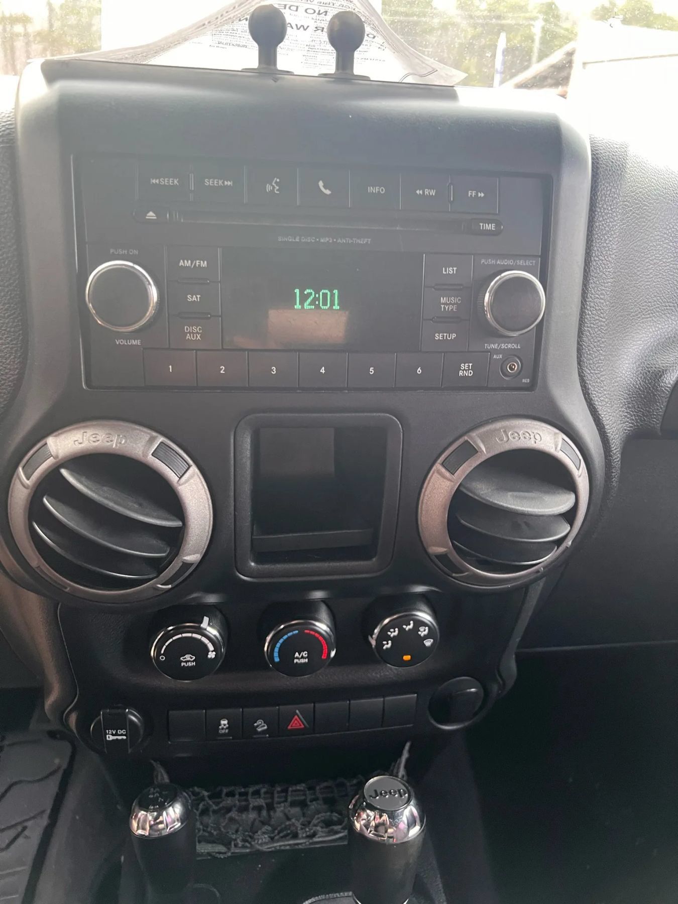 Used 2013 Jeep Wrangler Unlimited Sport w/ Connectivity Group AWD/4WD image 5