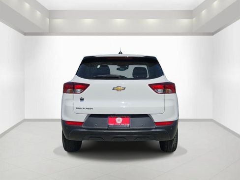 Used 2022 Chevrolet TrailBlazer LS image 5