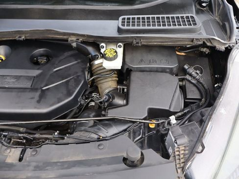 Used 2017 Ford Escape SE w/ Equipment Group 201A image 40