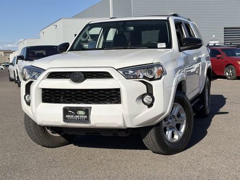 Used 2019 Toyota 4Runner SR5 Premium image 3