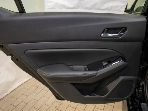 New 2025 Nissan Altima 2.5 SL image 10