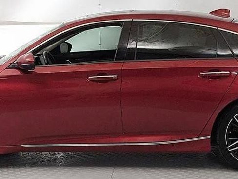 Used 2021 Honda Accord Touring image 5