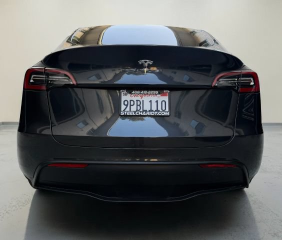 Used 2024 Tesla Model Y Long Range RWD image 5