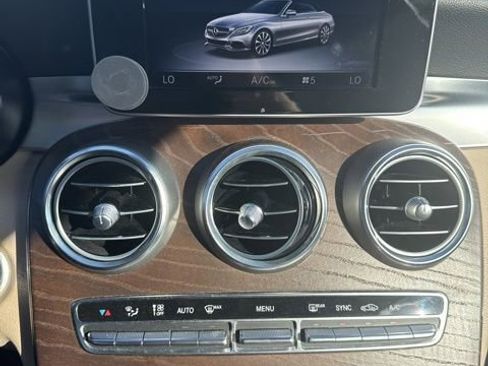Used 2018 Mercedes-Benz C 300 Cabriolet image 12