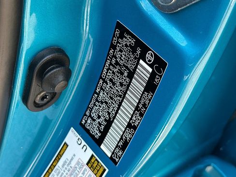 Used 2020 Toyota Prius Prime LE FWD image 27