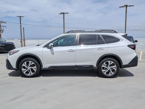 Used 2022 Subaru Outback Limited image 8