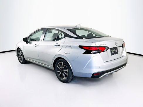 Used 2024 Nissan Versa SV FWD image 5
