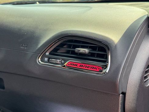 Used 2023 Dodge Challenger SRT Hellcat RWD image 31