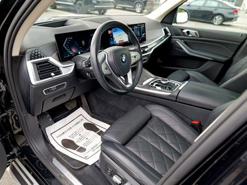 Used 2023 BMW X7 xDrive40i w/ Climate Comfort Package image 20