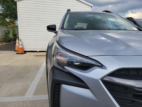 Used 2024 Subaru Outback Limited AWD/4WD image 6