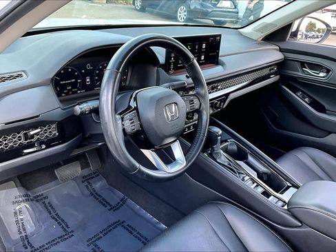 Used 2024 Honda Accord Touring image 17