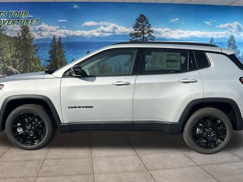 New 2026 Jeep Compass Latitude image 8