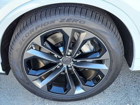 New 2026 Audi Q7 Premium Plus image 8
