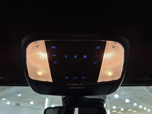 Used 2021 Jeep Grand Cherokee 80th Anniversary w/ Quick Order Package 2GK 80th image 35