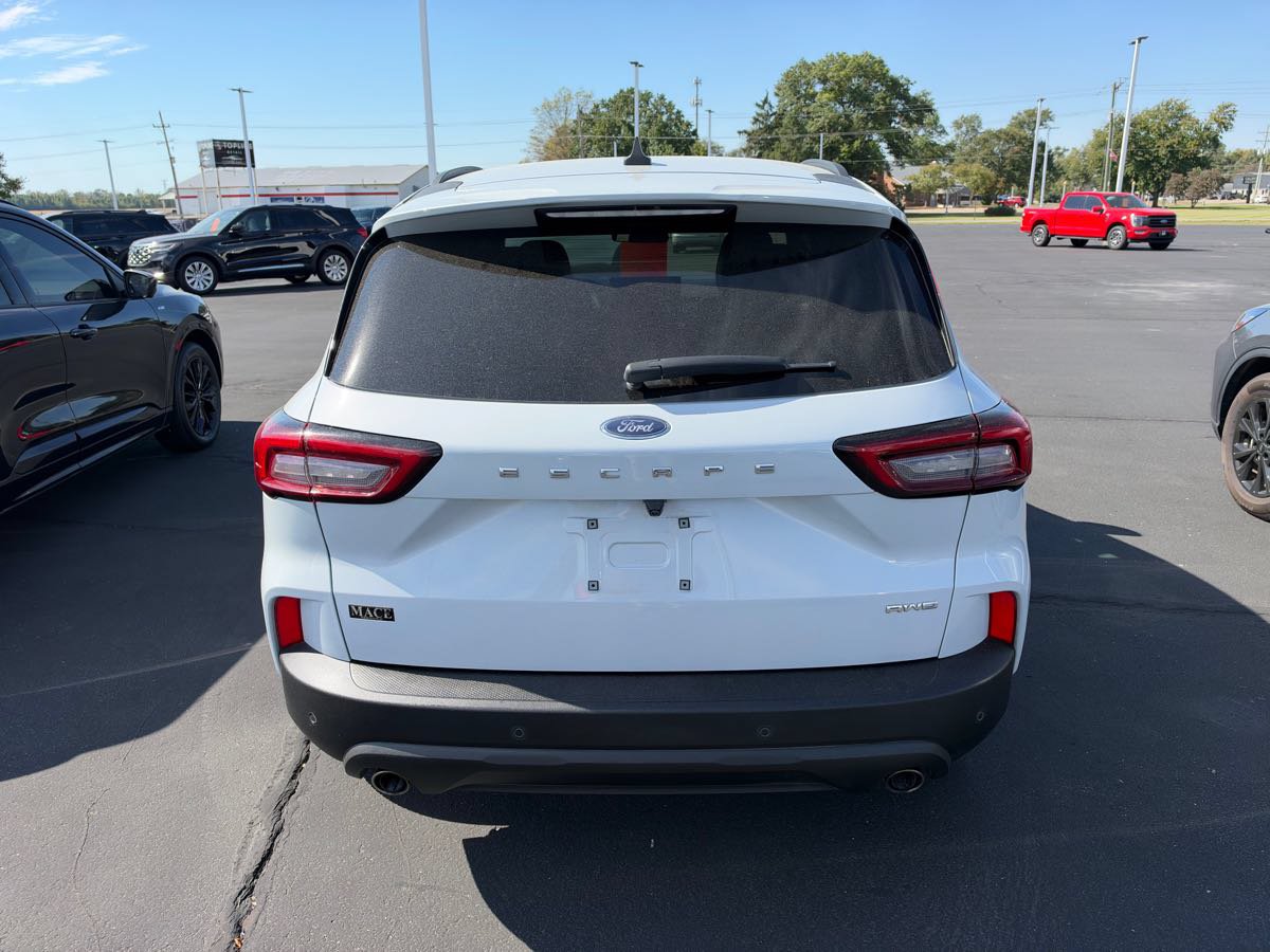 Used 2025 Ford Escape ST-Line w/ Tech Pack #1 AWD/4WD image 5