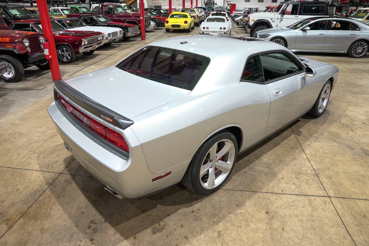 Used 2009 Dodge Challenger SRT8 RWD image 17