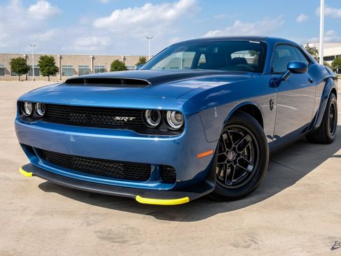 Used 2023 Dodge Challenger SRT Hellcat Redeye RWD image 5